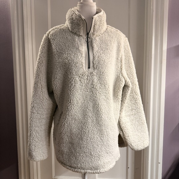 Cozy Sherpa Jackets & Blazers - Cozy Sherpa Women's White Quarter Zip  Pullover with front pocket size Large